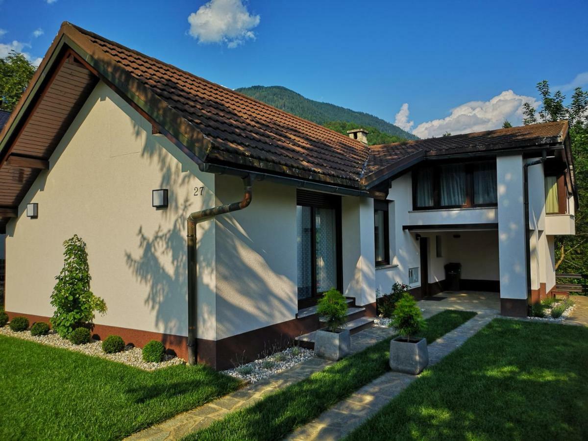 Holiday House Red Deer Preddvor Bagian luar foto